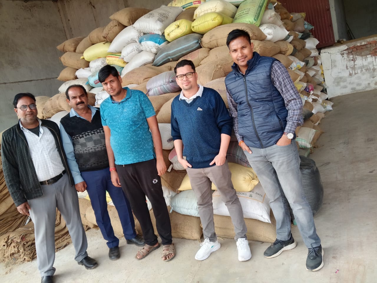 बरमकेला में 220 क्विंटल अवैध धान जप्त