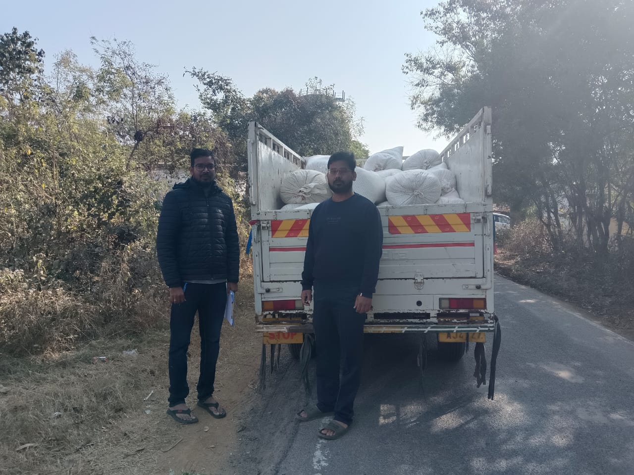 लैलूंगा में अवैध धान परिवहन पर बड़ी कार्रवाई, तहसीलदार ने पकड़ा पिकअप, मंडी अधिनियम के तहत जब्ती