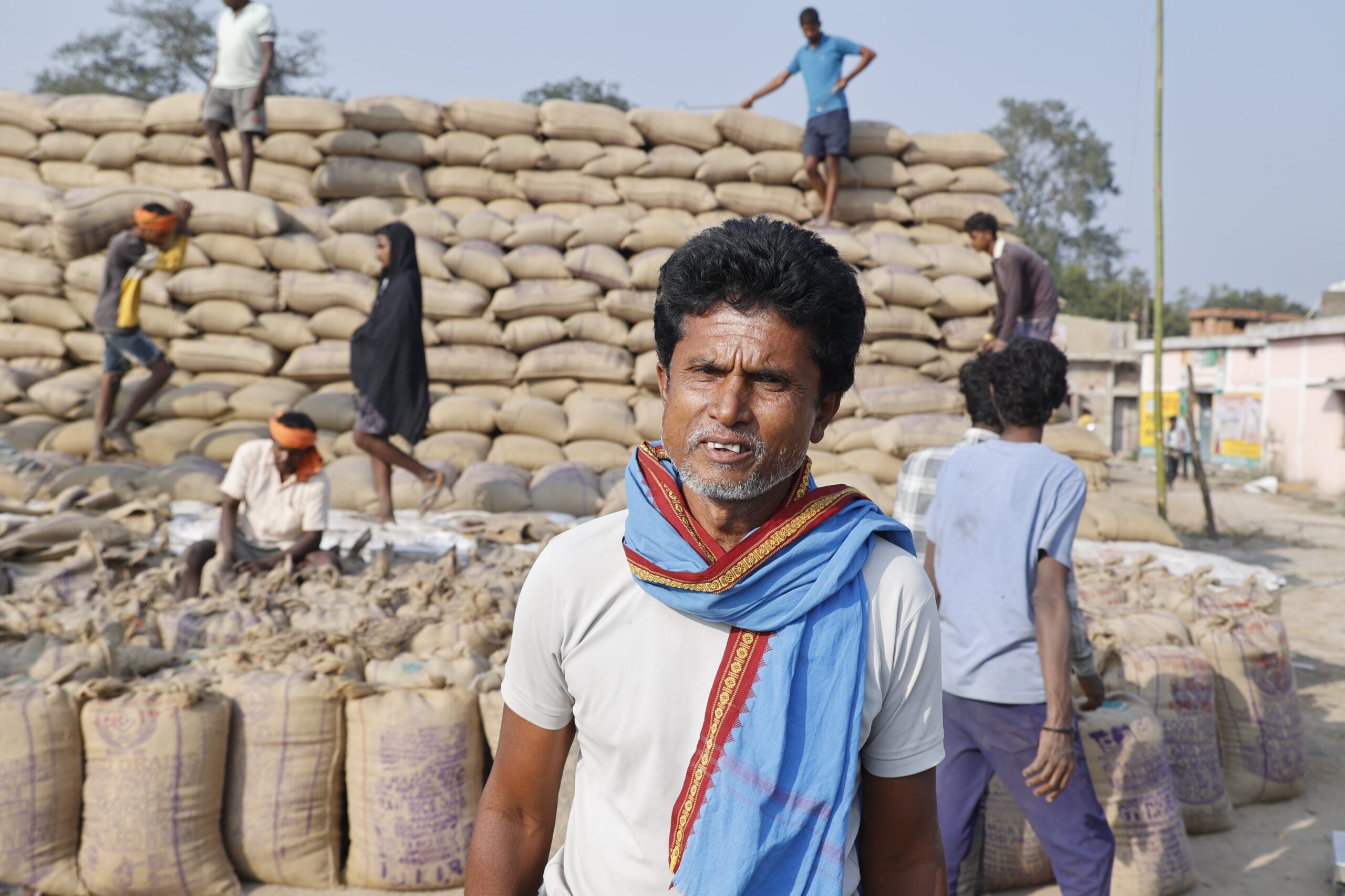 कोड़ासियां धान उपार्जन केंद्र पर किसानों की नाराज़गी का समाधान, प्रशासन की समझाइश के बाद स्थिति सामान्य