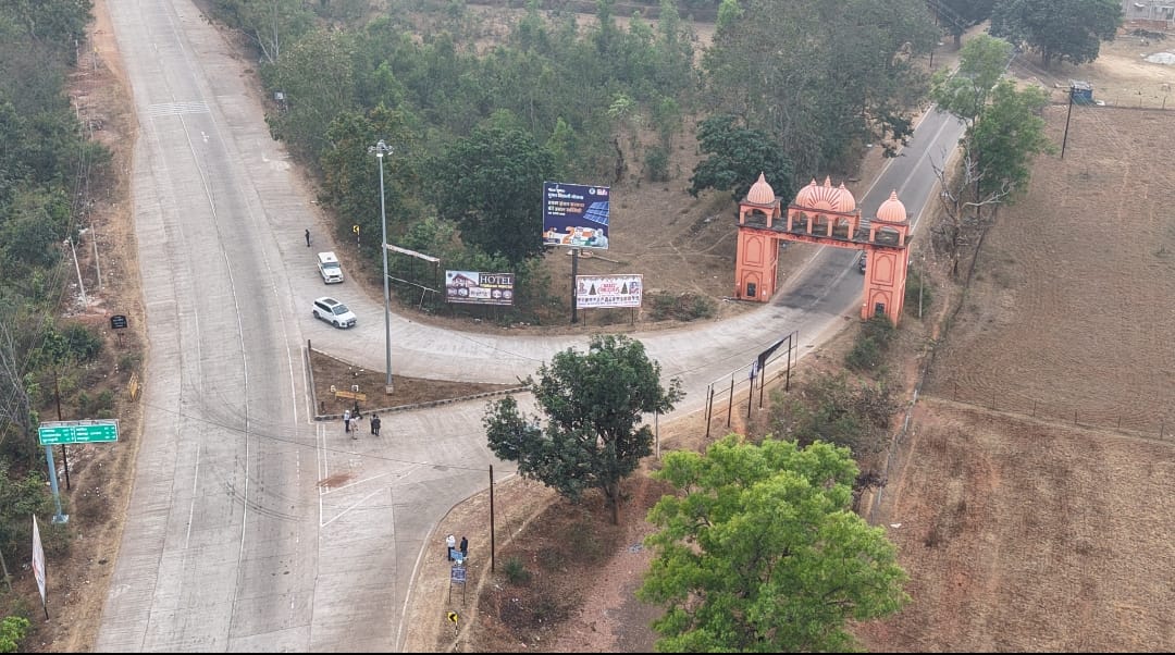 ⏺️ राष्ट्रीय राजमार्ग NH-43 पर चिन्हांकित दुर्घटनाजन्य स्थलों का ड्रोन आधारित तकनीकी निरीक्षण, त्वरित सुधारात्मक कार्यों हेतु निर्देश जारी।