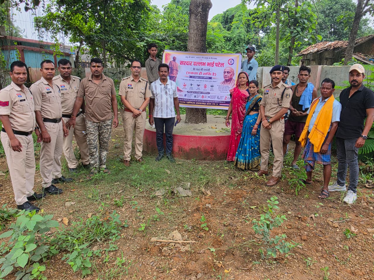 🔸 “एकता के संकल्प को हरियाली का स्वरूप दे रही रायगढ़ पुलिस, सरदार पटेल की 150वीं जयंती पर शुरू हुआ ‘एकता वृक्षारोपण अभियान’”